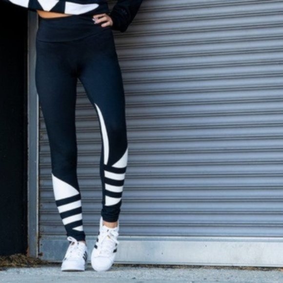 adidas Pants - 🖤 New adidas original black logo leggings women L